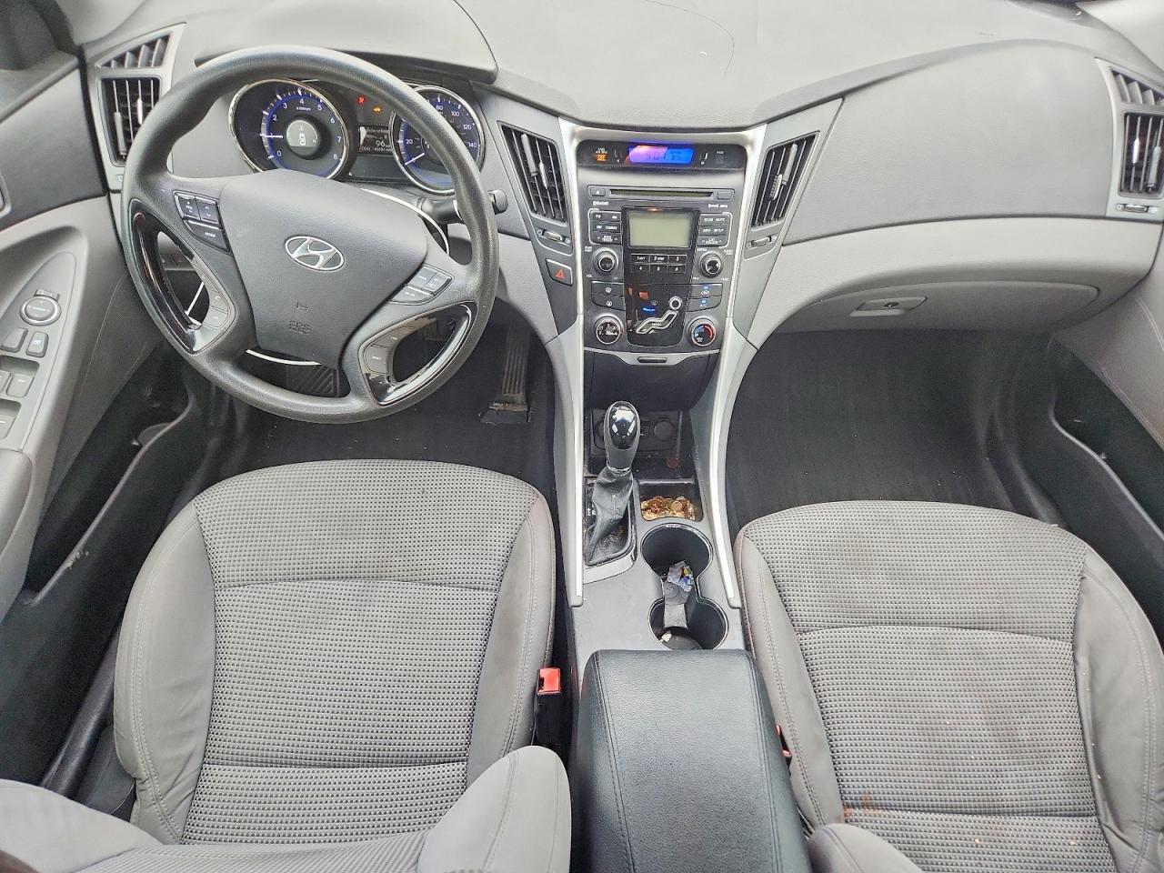 5NPEB4AC9BH029275 · 2011 HYUNDAI SONATA · 8/13
