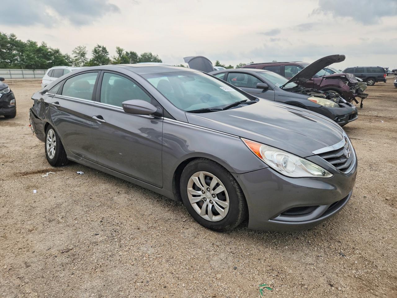 5NPEB4AC9BH029275 · 2011 HYUNDAI SONATA · 4/13