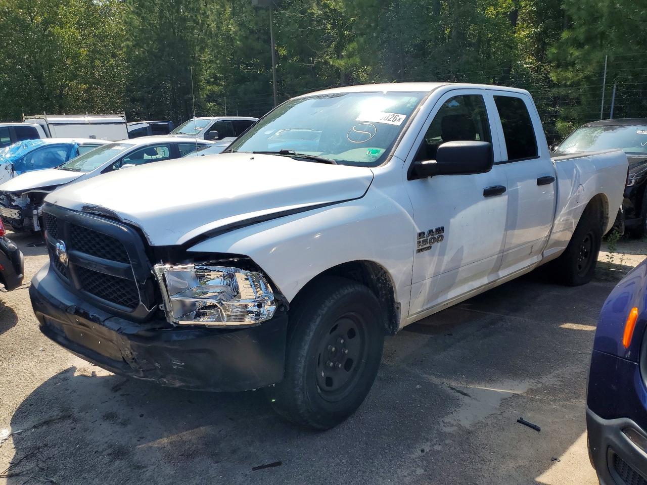 1C6RR6FG0KS603744 · 2019 RAM 1500 CLASSIC