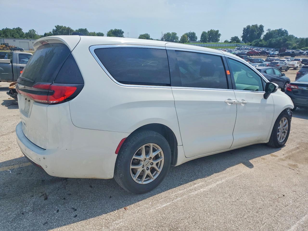 2C4RC1BG3PR532163 · 2023 CHRYSLER PACIFICA · 3/12