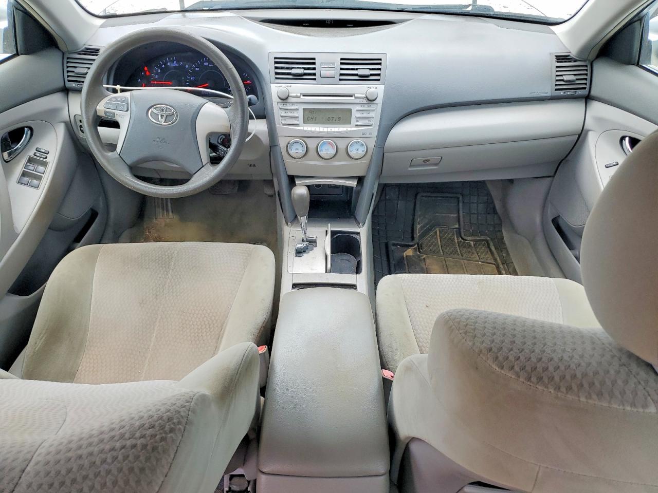 4T1BF3EK6BU710207 · 2011 TOYOTA CAMRY · 8/12