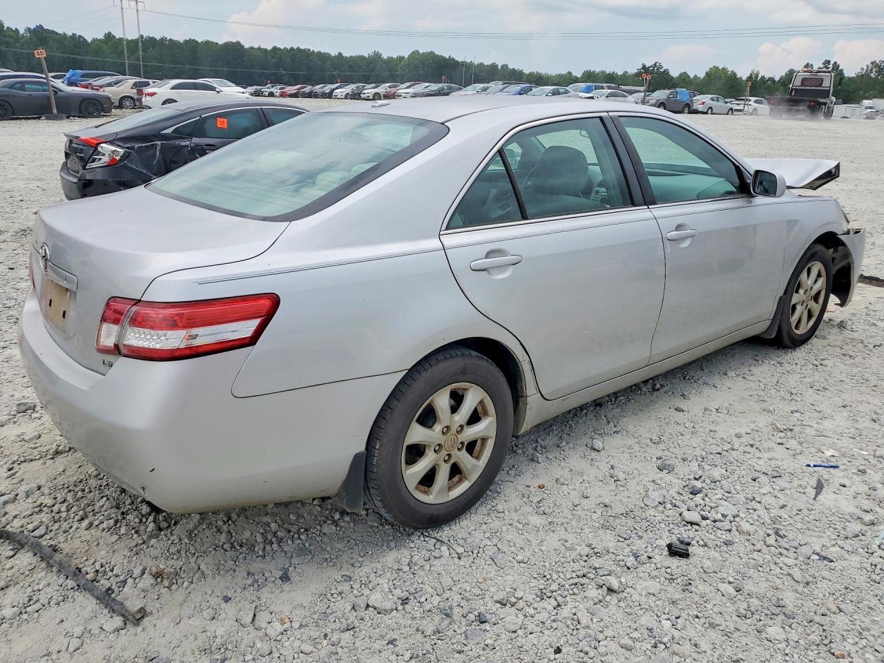 4T1BF3EK6BU710207 · 2011 TOYOTA CAMRY · 3/12