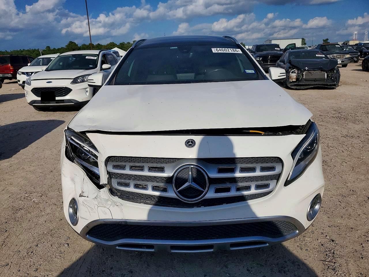 WDCTG4EB3KU009596 · 2019 MERCEDES-BENZ GLA · 5/13