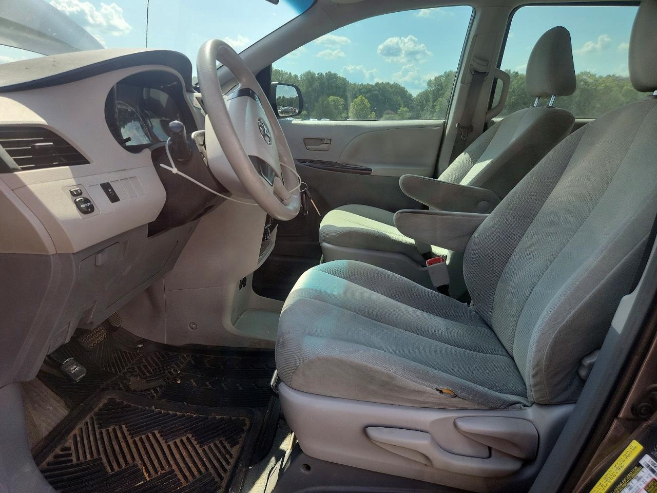 5TDZK3DC8DS398536 · 2013 TOYOTA SIENNA · 7/13