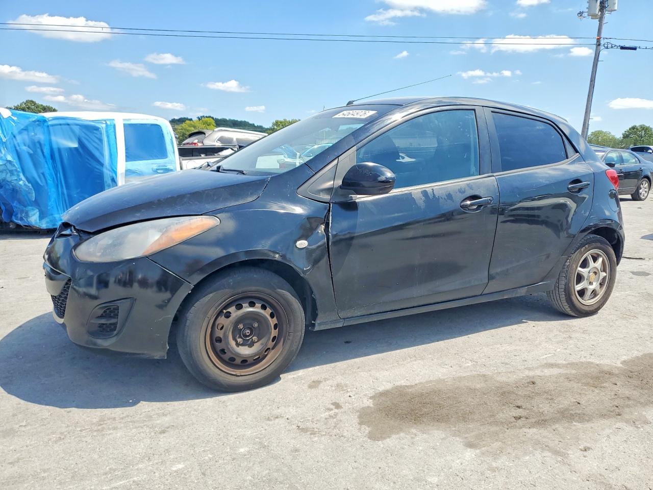 JM1DE1HY2B0123451 · 2011 MAZDA MAZDA2