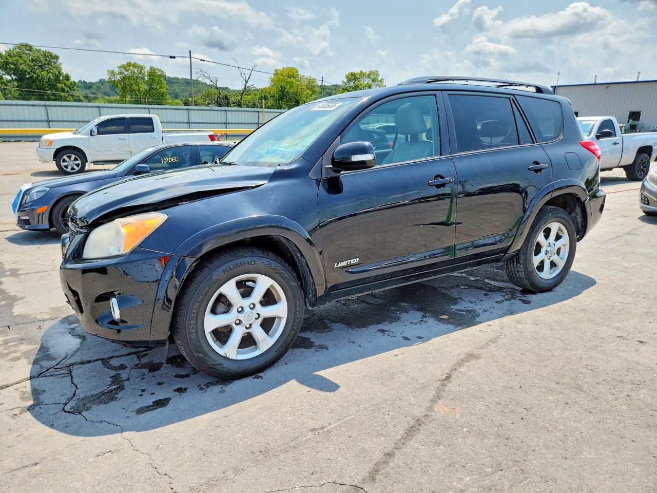 2T3DF4DV8BW120916 · 2011 TOYOTA RAV4