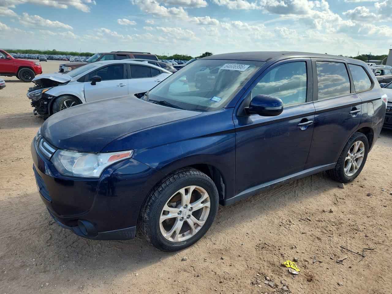 JA4AZ3A34EZ015358 · 2014 MITSUBISHI OUTLANDER