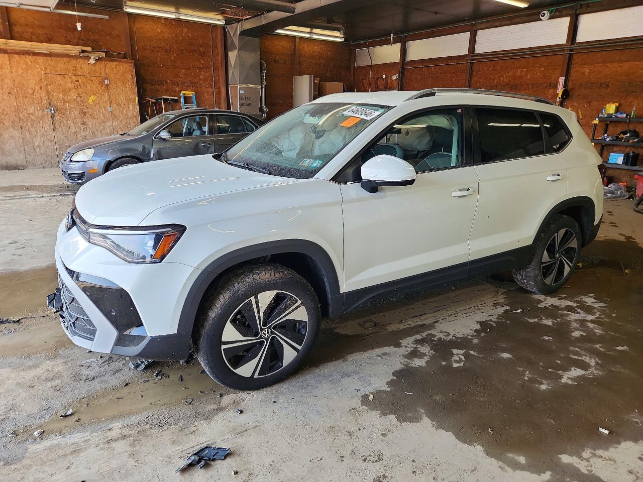 3VVUC7B27SM046524 · 2025 VOLKSWAGEN TAOS