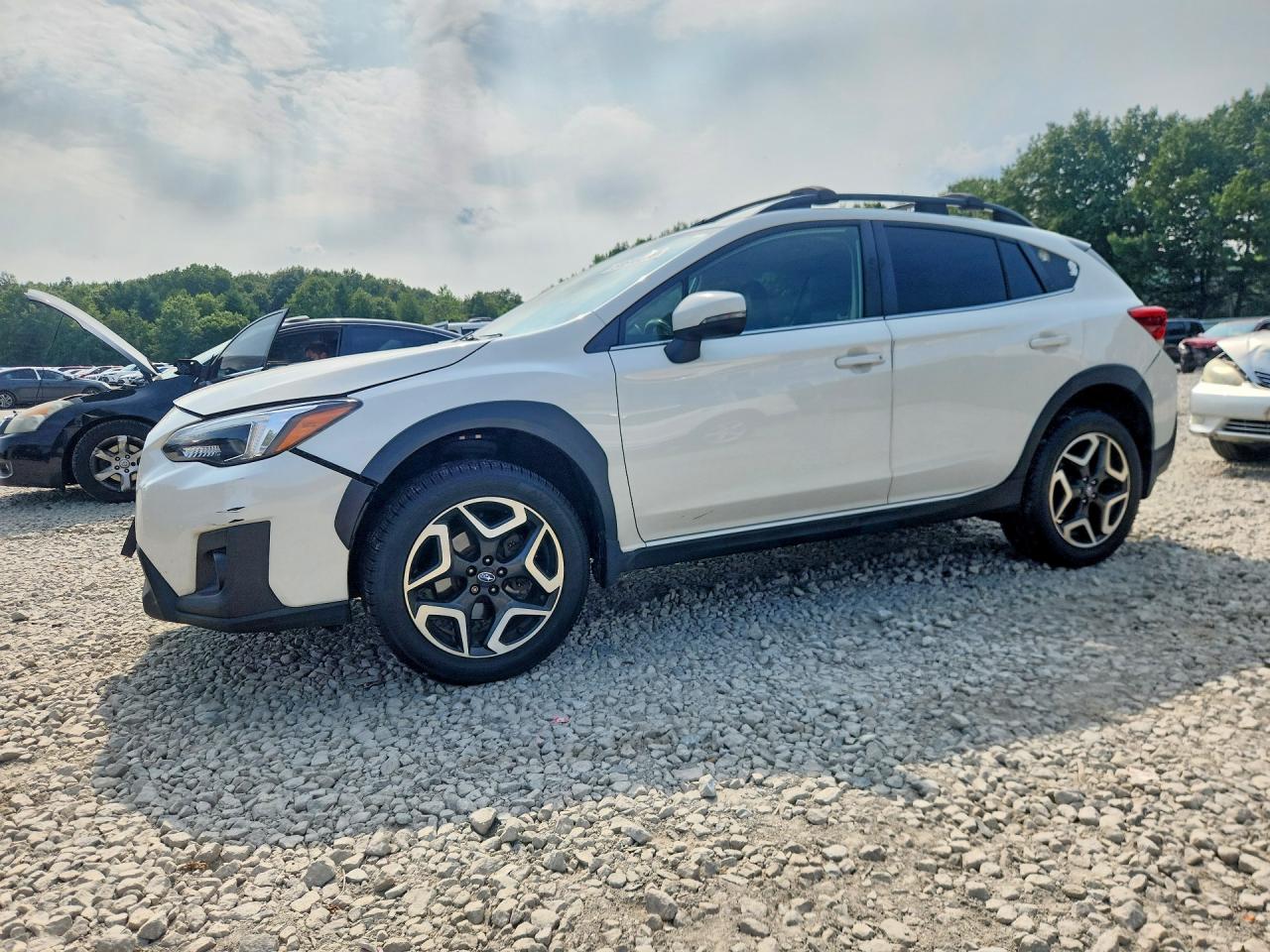 JF2GTAMC9KH331214 · 2019 SUBARU CROSSTREK