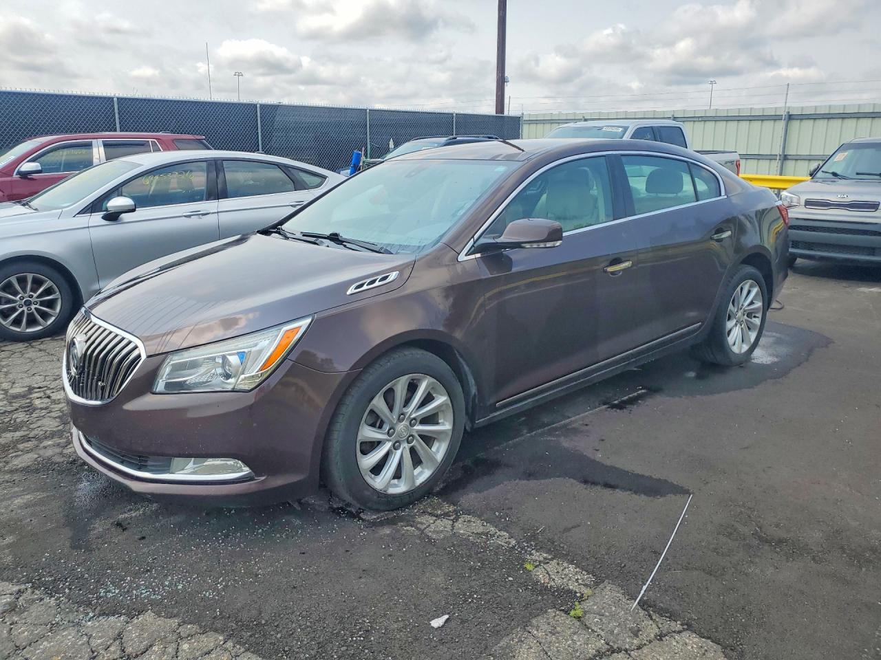 1G4GB5G34GF139444 · 2016 BUICK LACROSSE