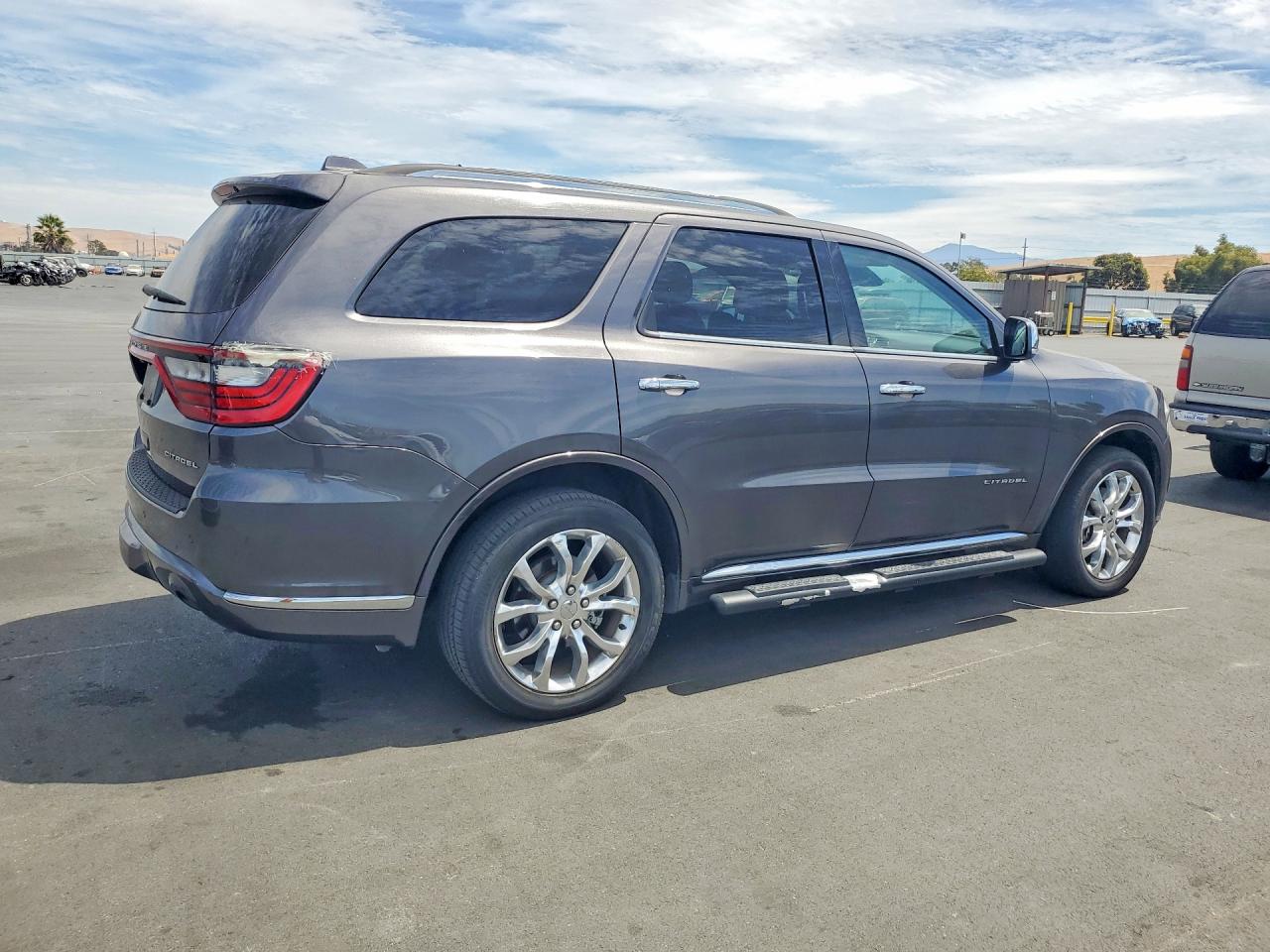 1C4RDJEG0GC346968 · 2016 DODGE DURANGO · 3/13