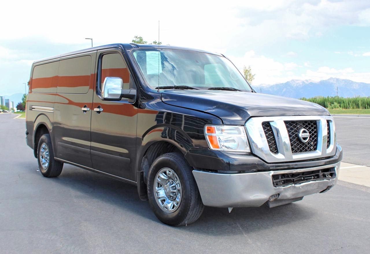 5BZBF0AA7GN852888 · 2016 NISSAN NV