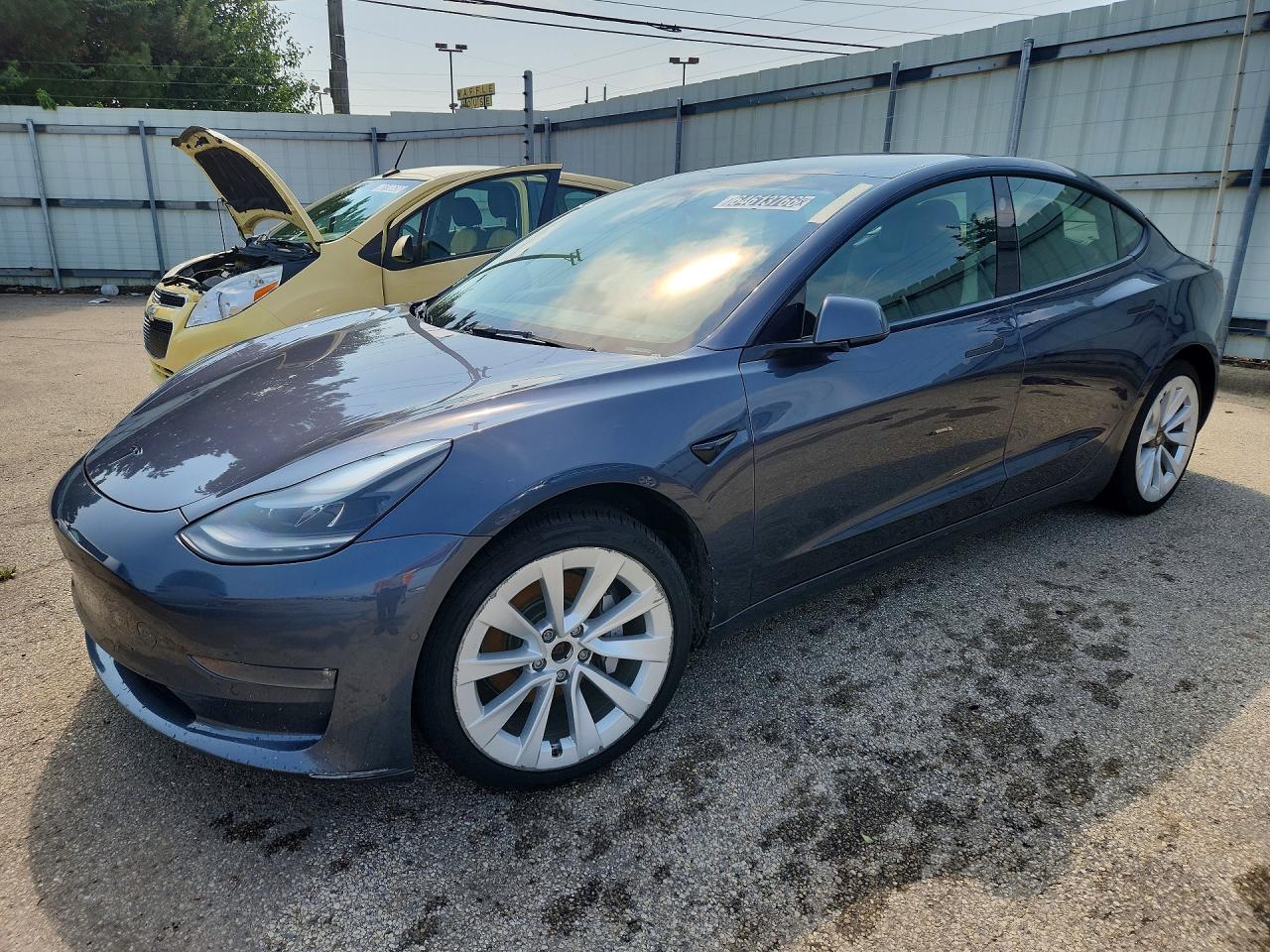 5YJ3E1EB4NF288967 · 2022 TESLA MODEL 3