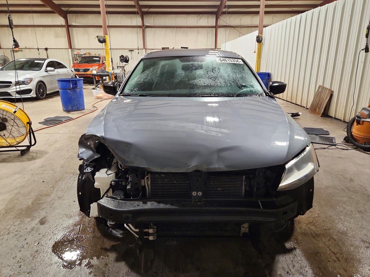 3VW267AJ5GM288044 · 2016 VOLKSWAGEN JETTA · 5/13