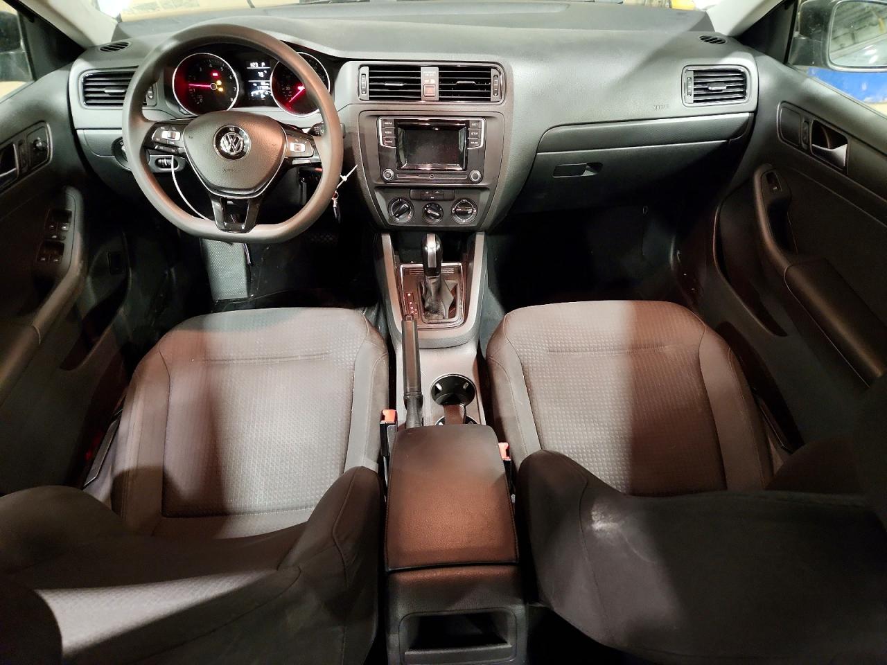 3VW267AJ5GM288044 · 2016 VOLKSWAGEN JETTA · 8/13