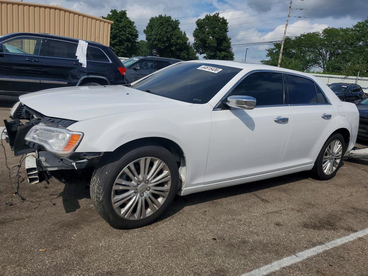 2C3CCAST2DH595389 · 2013 CHRYSLER 300C