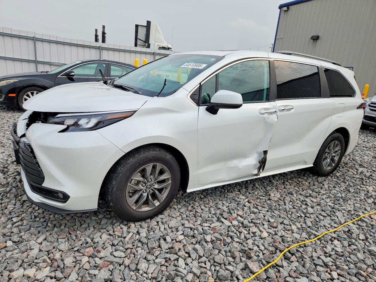 5TDJSKFC1SS190919 · 2025 TOYOTA SIENNA