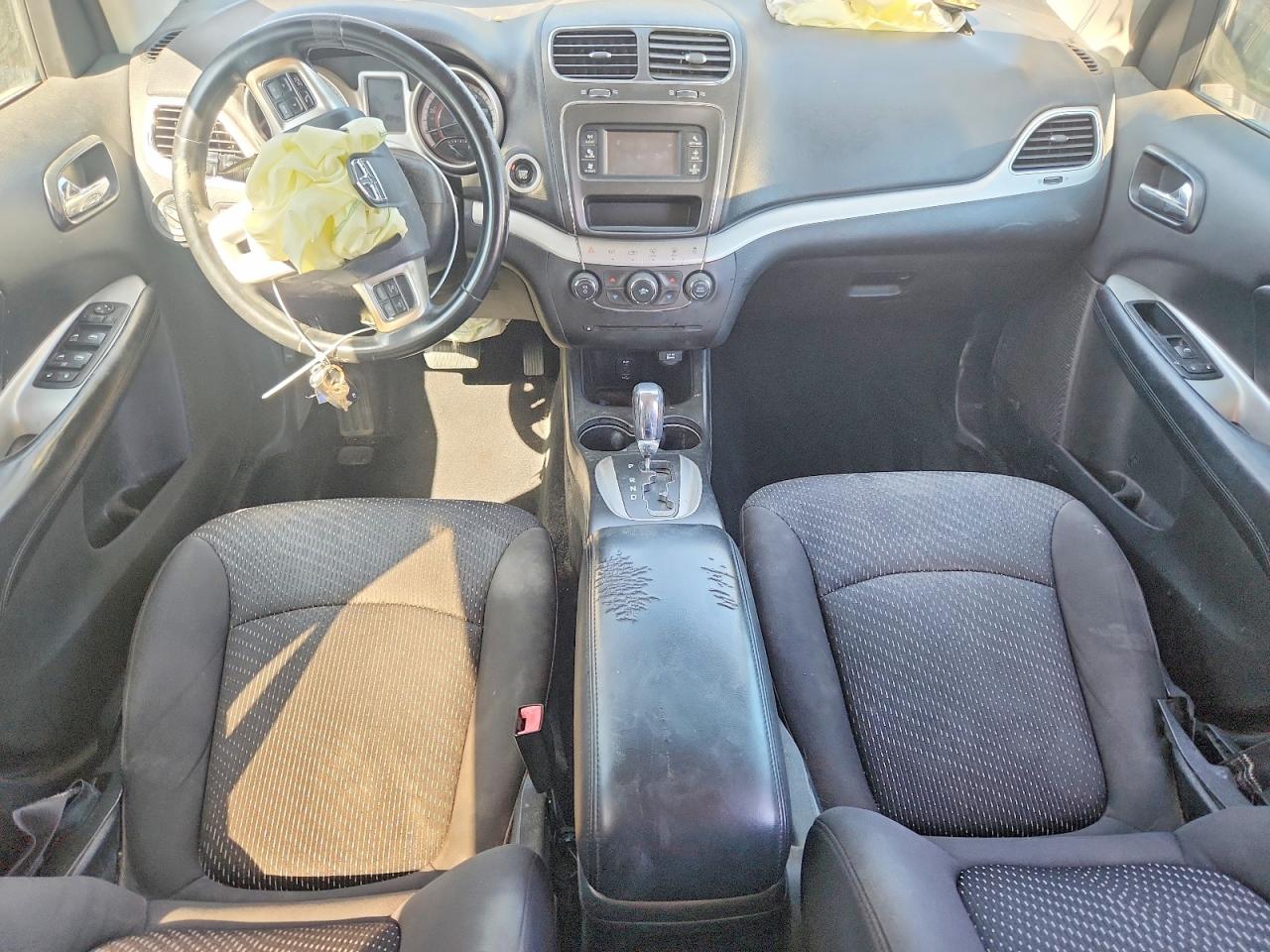 3C4PDCAB5HT565766 · 2017 DODGE JOURNEY · 8/13