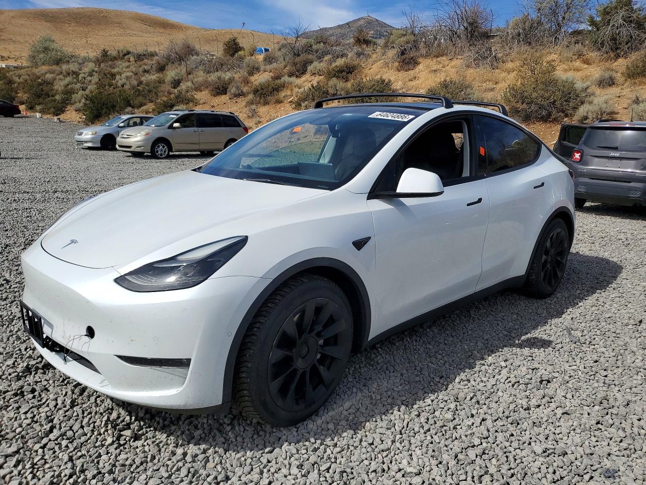 7SAYGAEE8NF524419 · 2022 TESLA MODEL Y