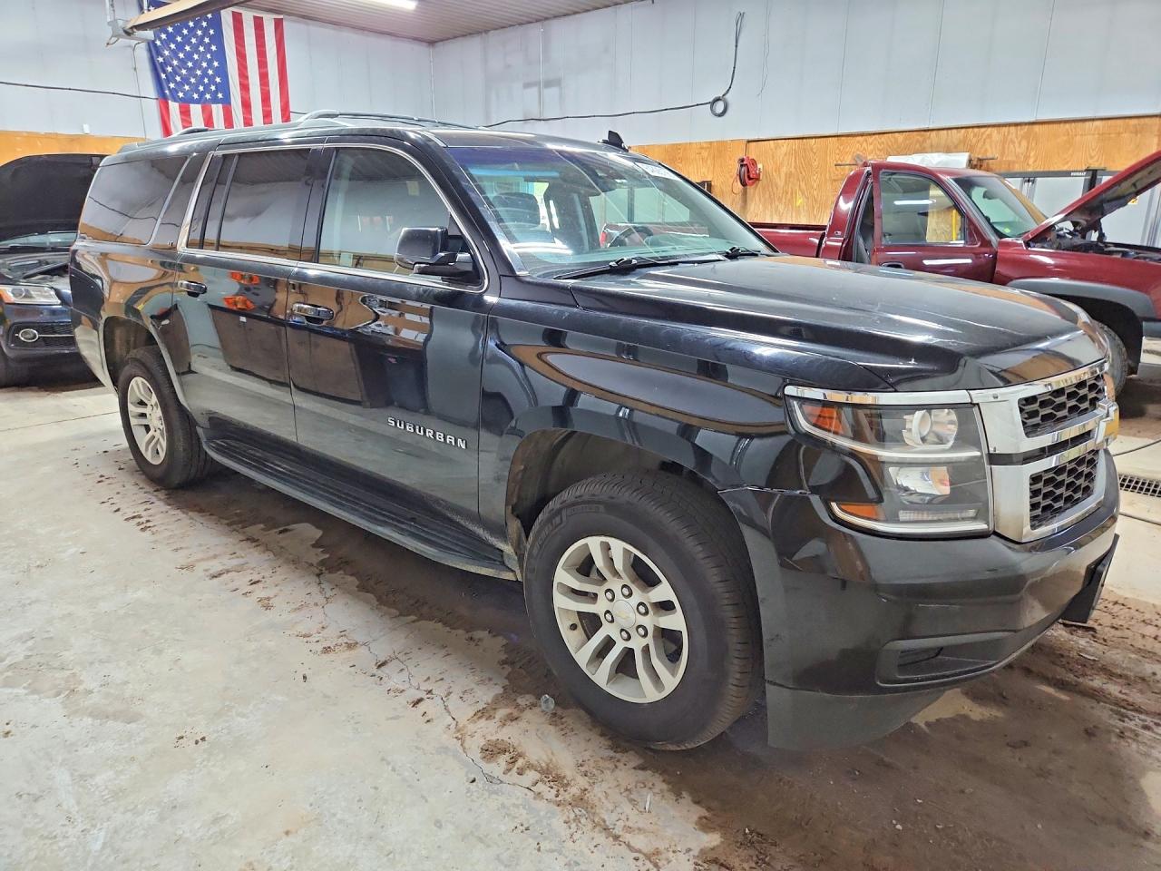 1GNSKHKCXKR377711 · 2019 CHEVROLET SUBURBAN · 4/13