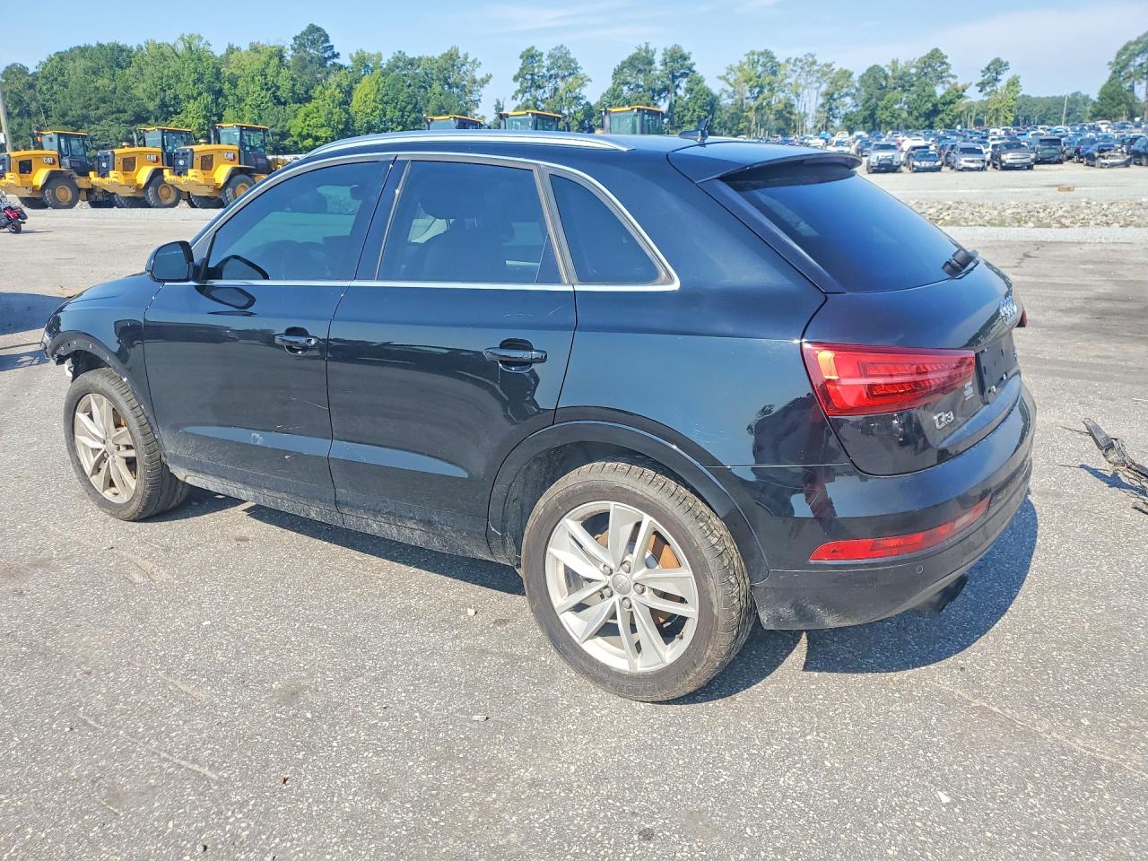 WA1EFCFSXGR001557 · 2016 AUDI Q3 · 2/13