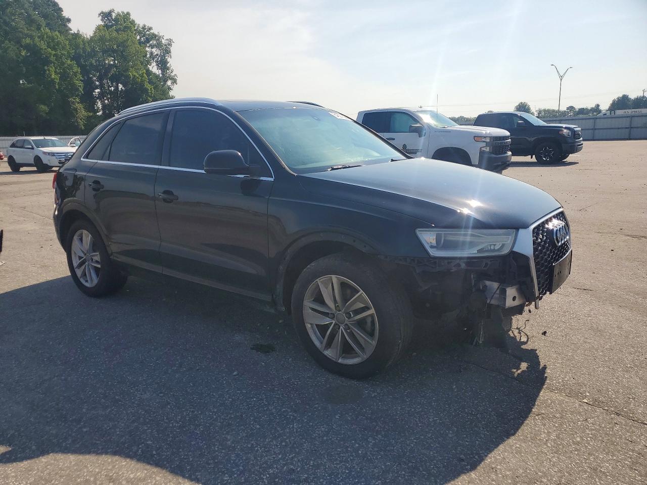 WA1EFCFSXGR001557 · 2016 AUDI Q3 · 4/13