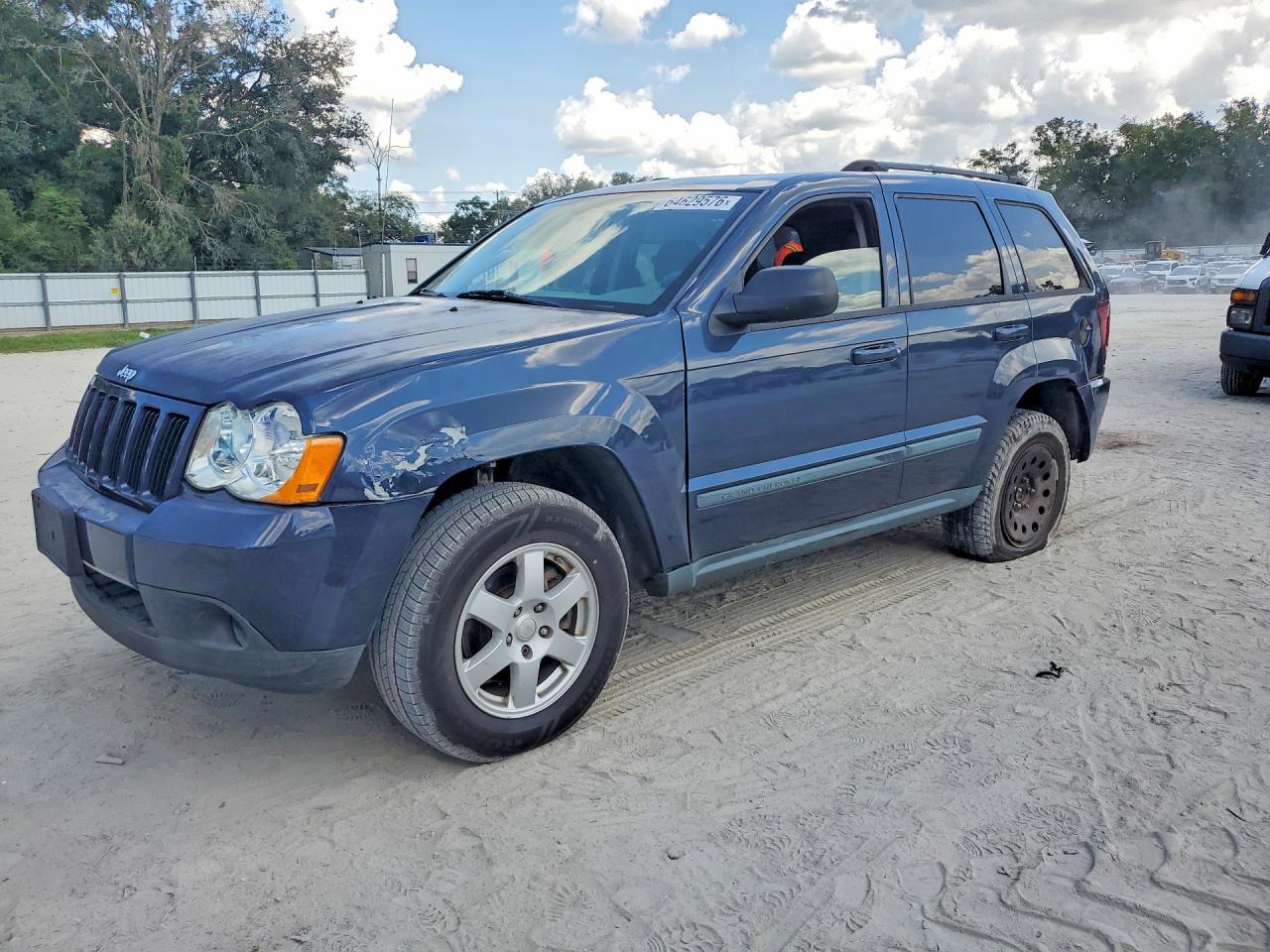 1J8GR48K09C528045 · 2009 JEEP GRAND CHEROKEE