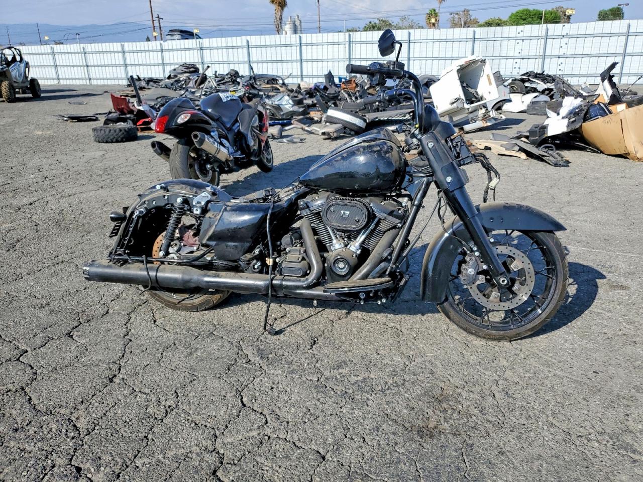 1HD1KTP20PB677005 · 2023 HARLEY-DAVIDSON FLTRXS