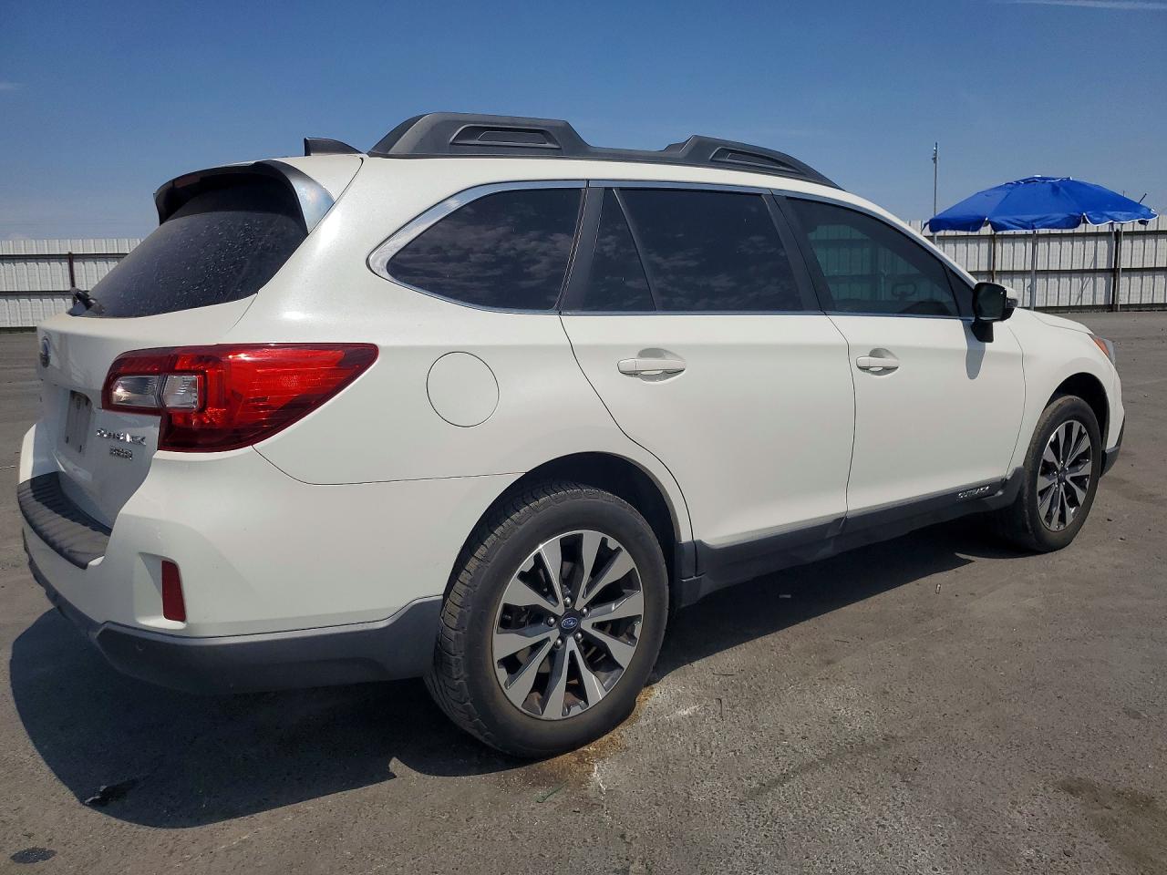 4S4BSENC3H3388026 · 2017 SUBARU OUTBACK · 3/13