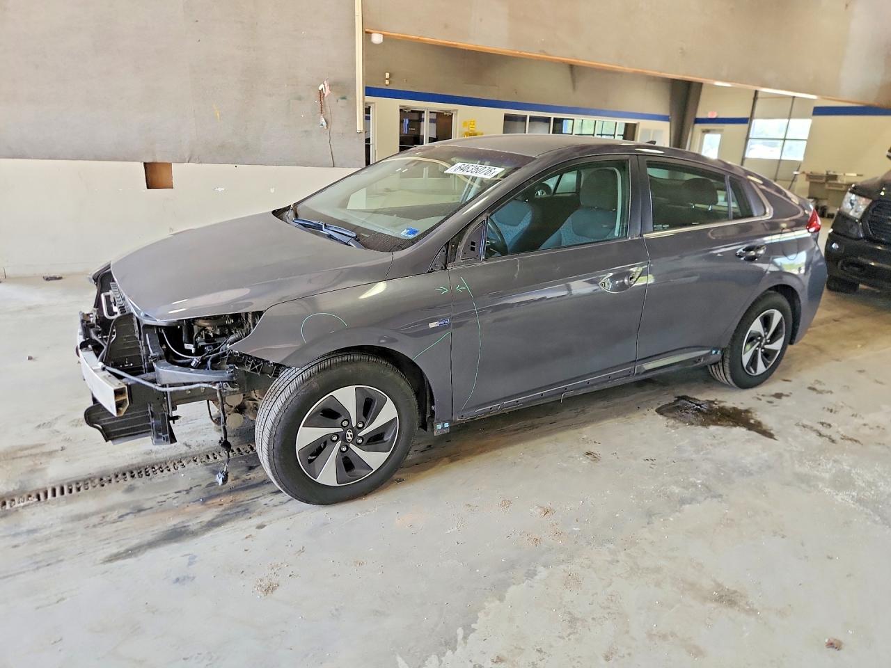 KMHC75LC0JU062211 · 2018 HYUNDAI IONIQ