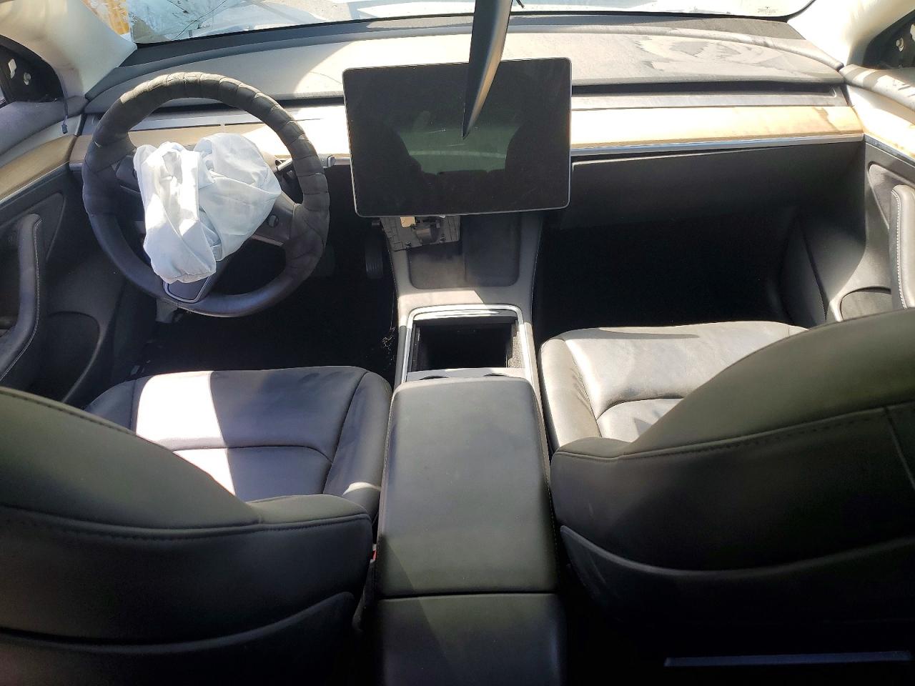 5YJ3E1EA6NF242550 · 2022 TESLA MODEL 3 · 8/12