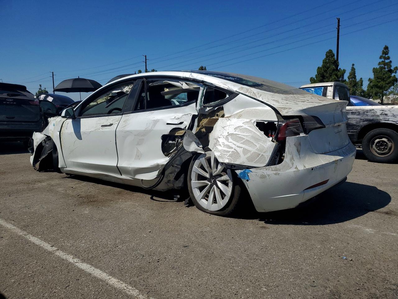5YJ3E1EA6NF242550 · 2022 TESLA MODEL 3 · 2/12