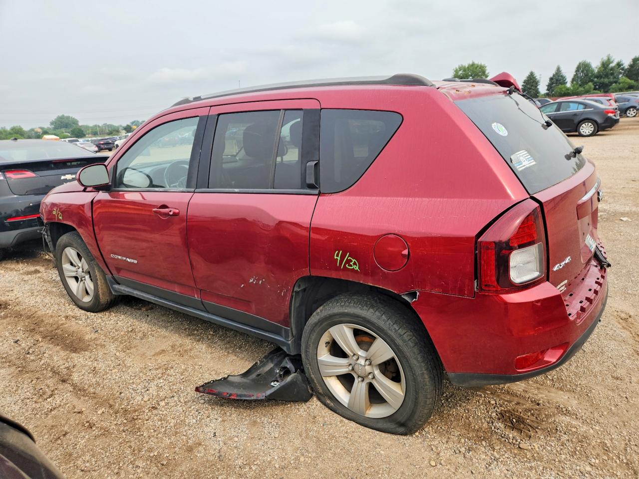 1C4NJDEB0HD104111 · 2017 JEEP COMPASS · 2/12