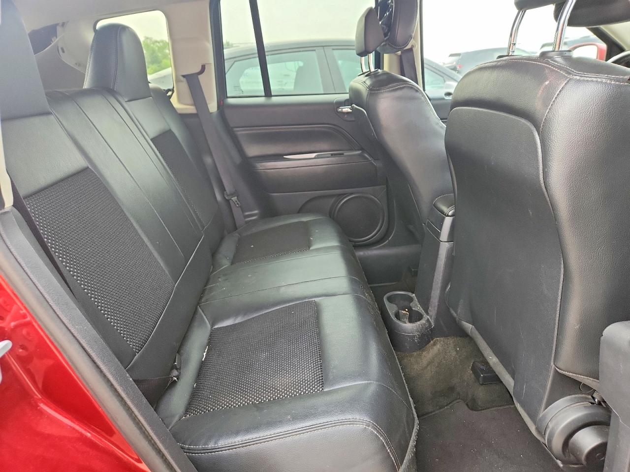 1C4NJDEB0HD104111 · 2017 JEEP COMPASS · 10/12