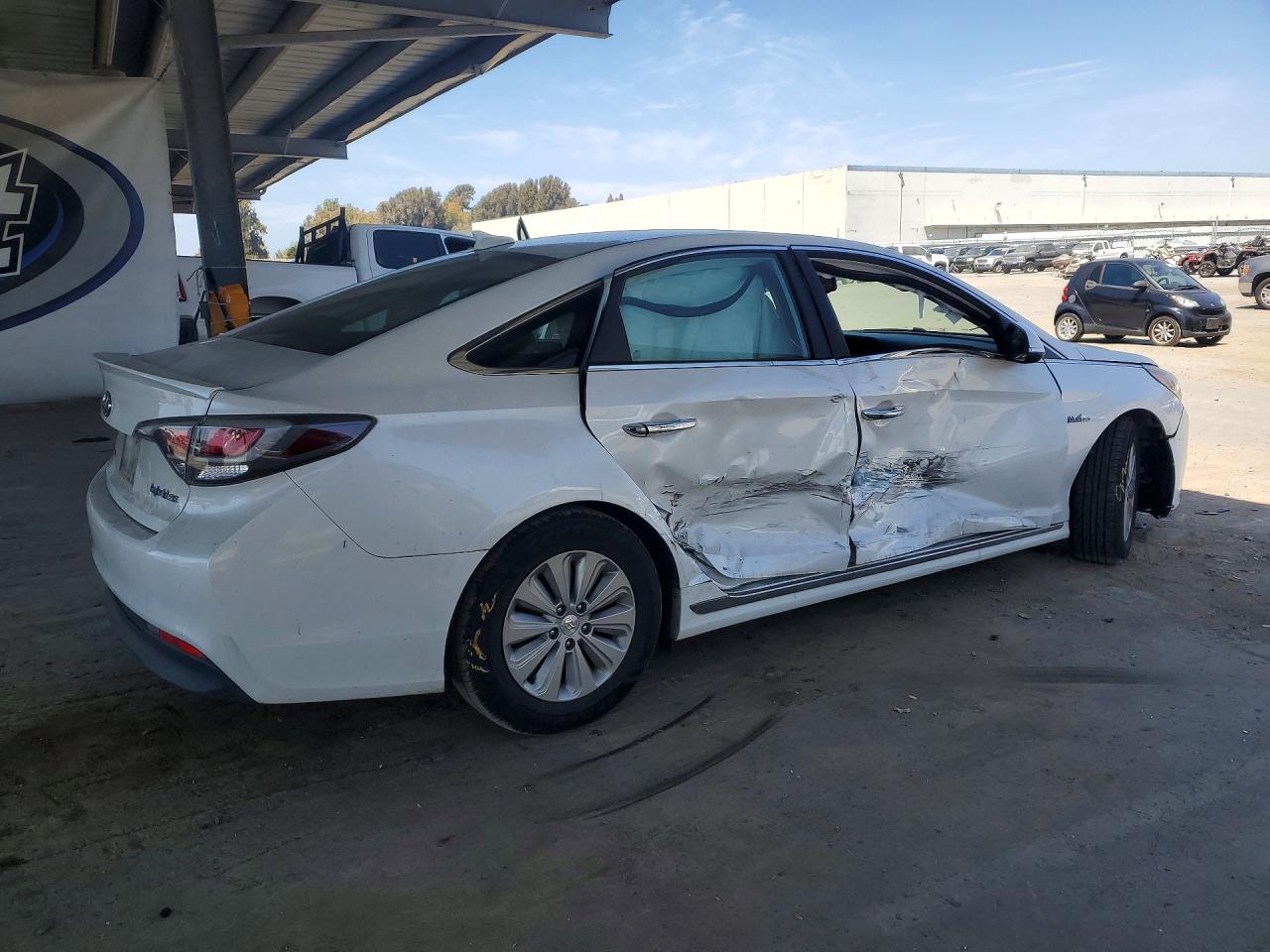 KMHE24L15GA031305 · 2016 HYUNDAI SONATA HYBRID · 3/12