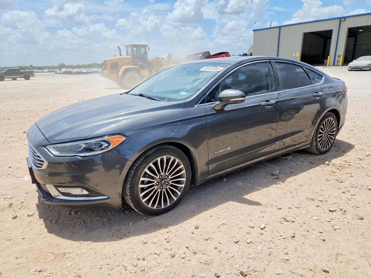 3FA6P0RU7JR128139 · 2018 FORD FUSION