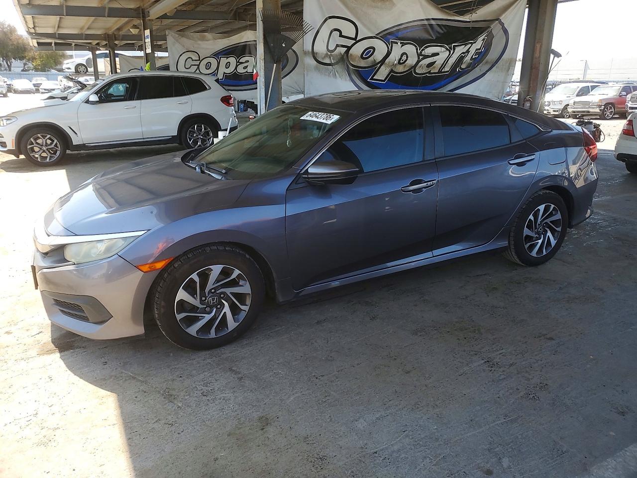 19XFC2F7XGE229725 · 2016 HONDA CIVIC