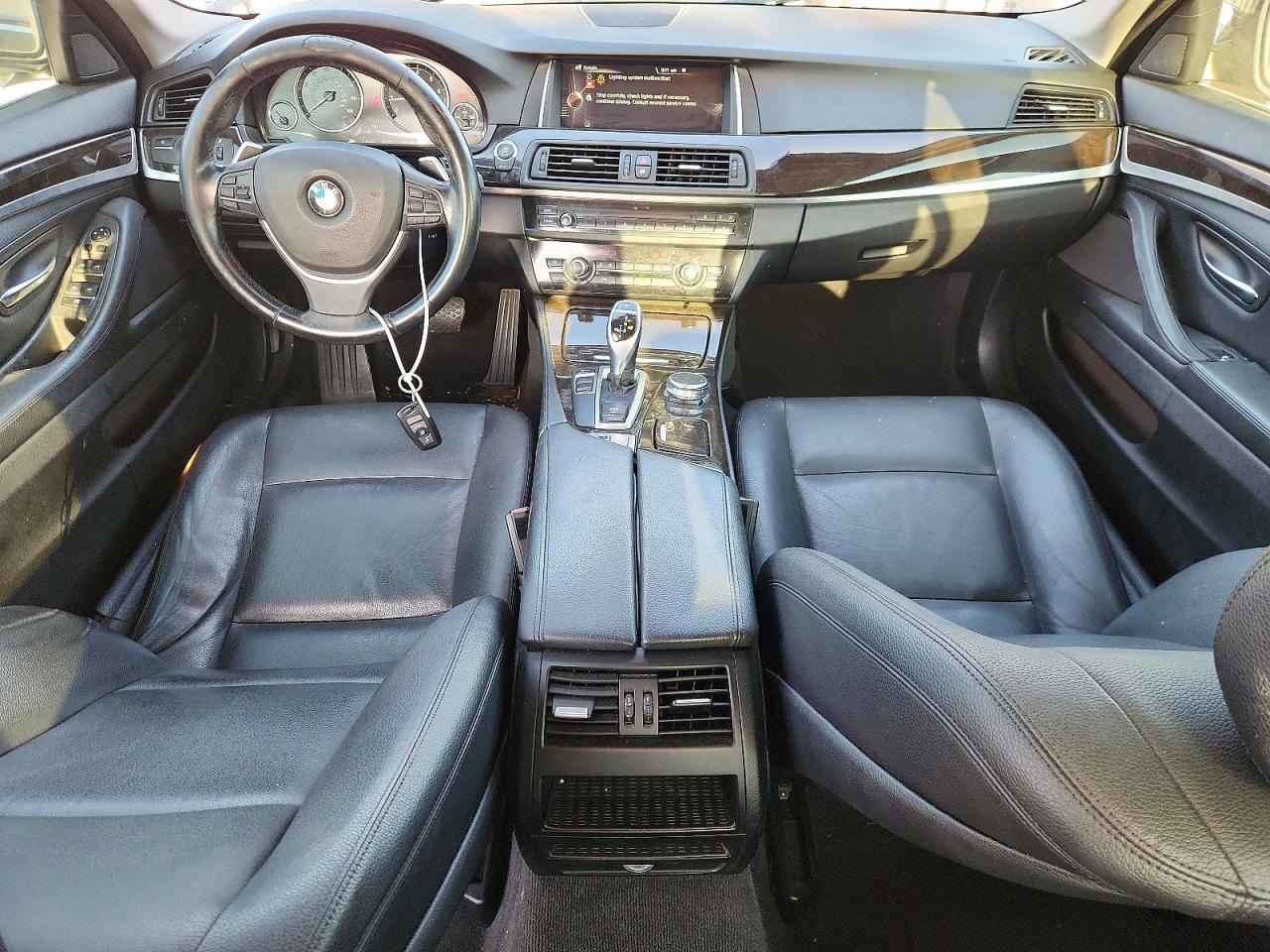 WBA5A5C53GG351538 · 2016 BMW 528 · 8/12