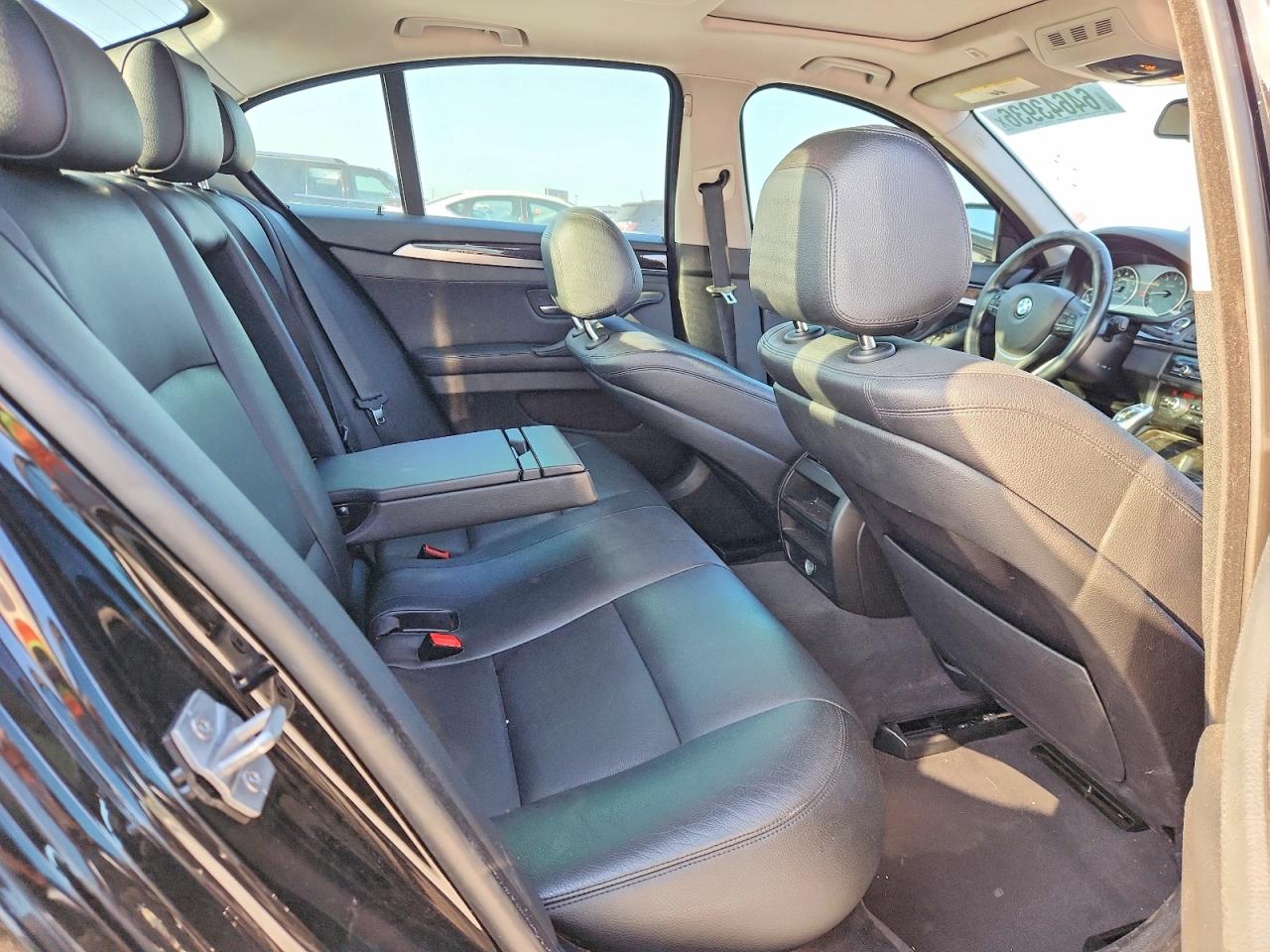 WBA5A5C53GG351538 · 2016 BMW 528 · 10/12