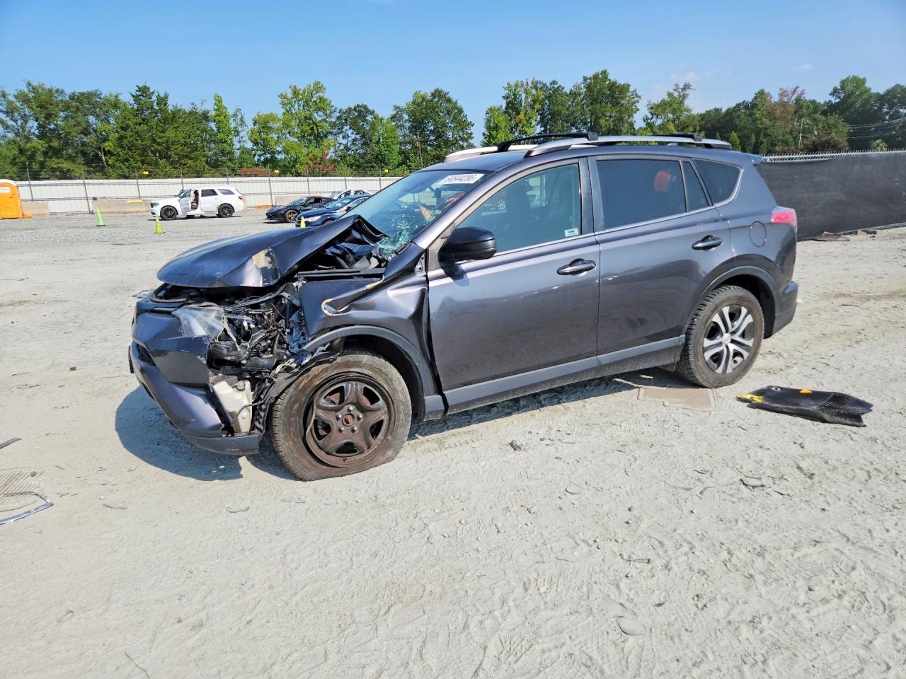 JTMBFREV9JJ748239 · 2018 TOYOTA RAV4