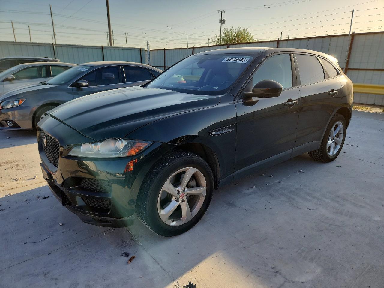 SADCJ2BV3HA063540 · 2017 JAGUAR F-PACE