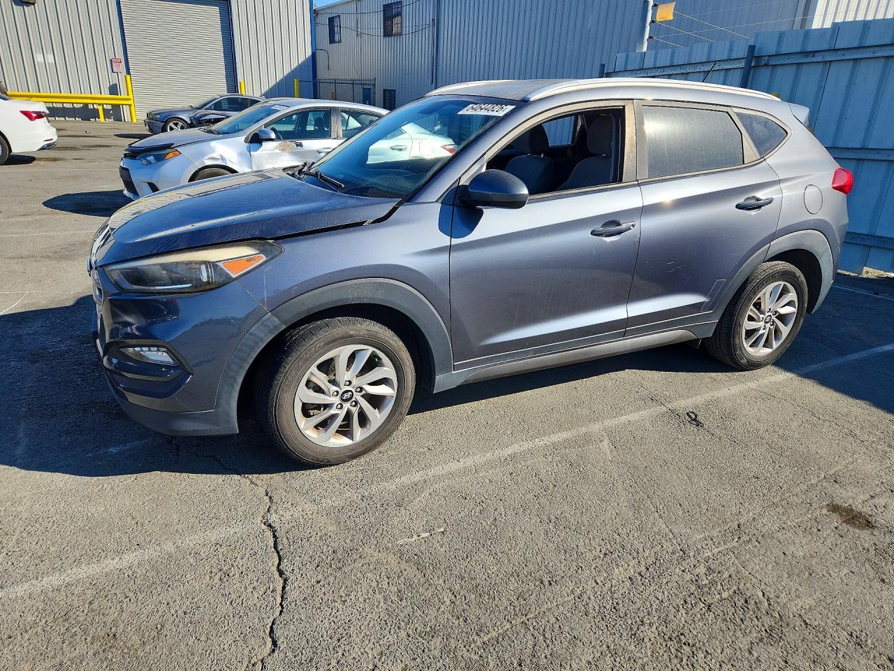 KM8J33A45GU071563 · 2016 HYUNDAI TUCSON