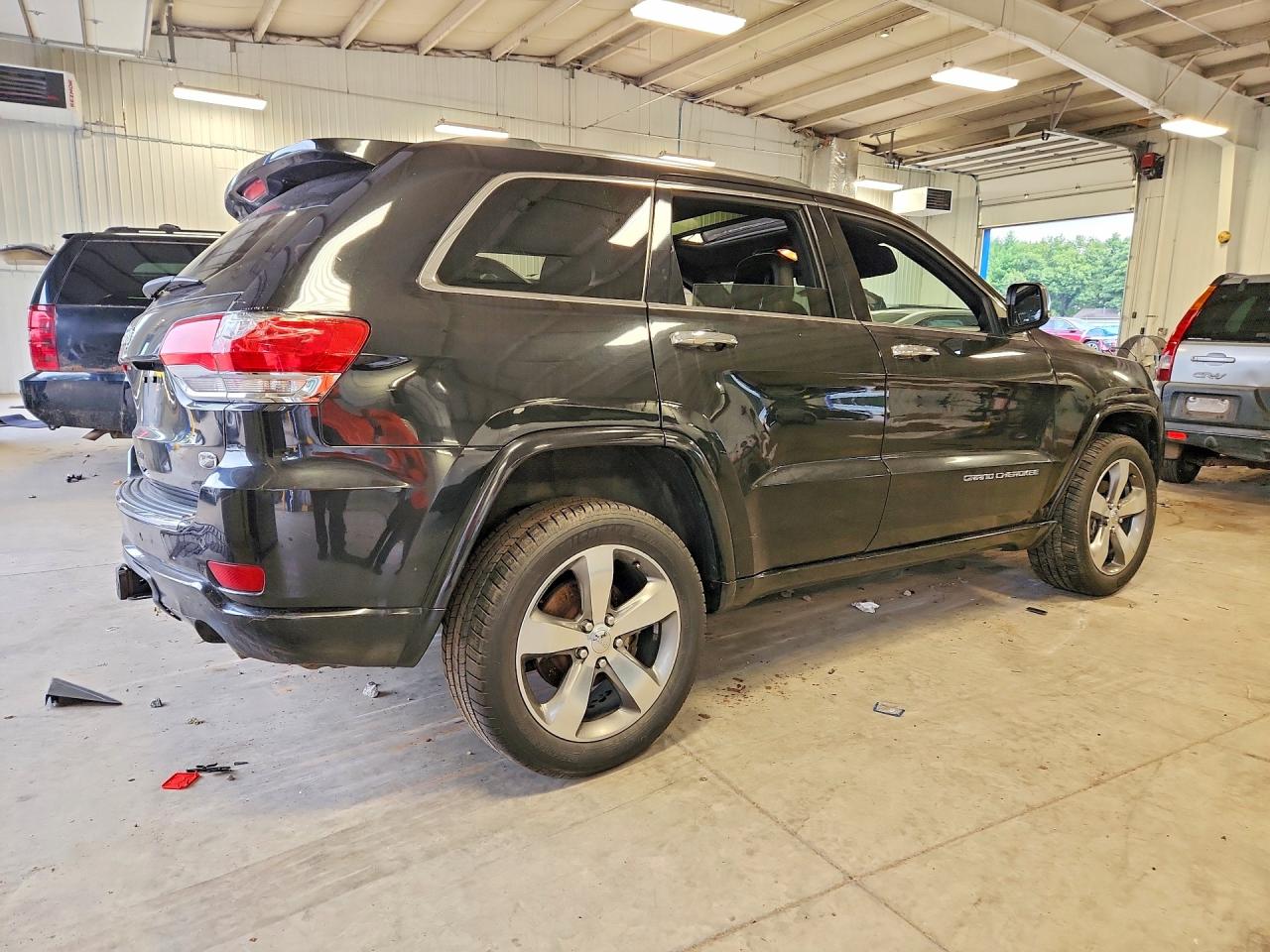 1C4RJFCG6FC877597 · 2015 JEEP GRAND CHEROKEE · 3/13