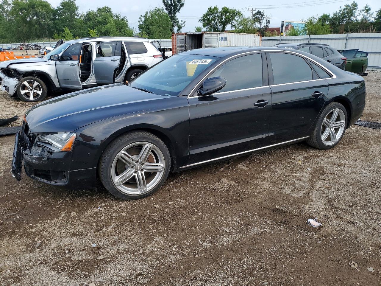 2011 AUDI A8