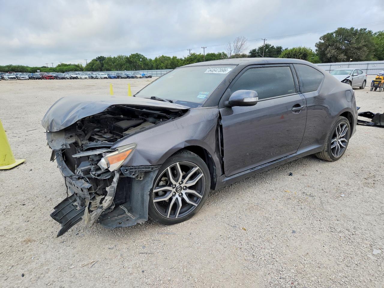 JTKJF5C76FJ004686 · 2015 SCION TC