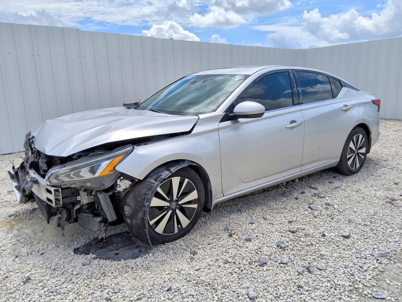 1N4BL4DV7KC146741 · 2019 NISSAN ALTIMA