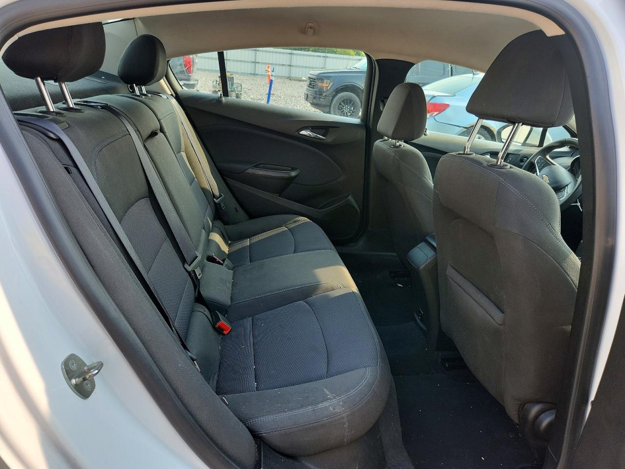 1G1BE5SM1J7196751 · 2018 CHEVROLET CRUZE · 10/12