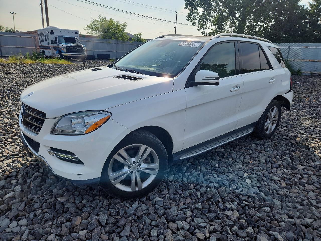 4JGDA5HB7FA448459 · 2015 MERCEDES-BENZ ML
