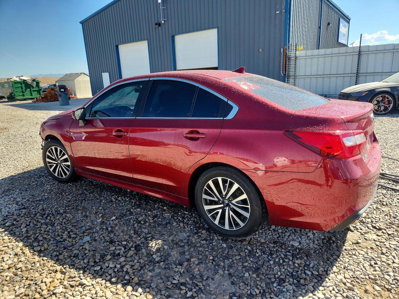 4S3BNAC62J3010402 · 2018 SUBARU LEGACY · 2/13