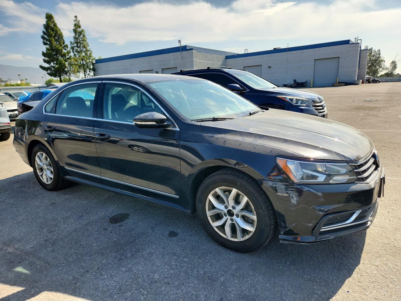 1VWAT7A38HC020260 · 2017 VOLKSWAGEN PASSAT · 4/12